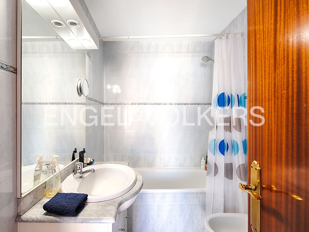 3 soveværelse Rækkehus til salg i Empuriabrava med swimmingpool garage - € 348.000 (Ref: 9005753)