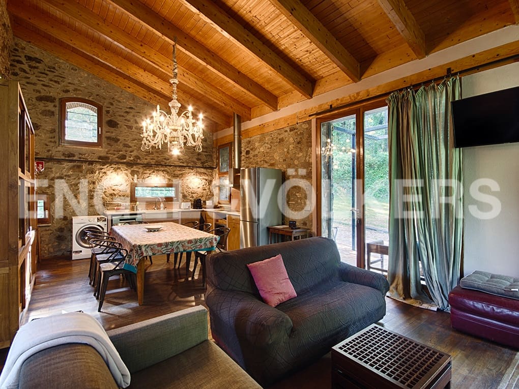 4 soveværelse Finca/Landehus til salg i Sant Llorenc de la Muga med garage - € 1.450.000 (Ref: 9005754)