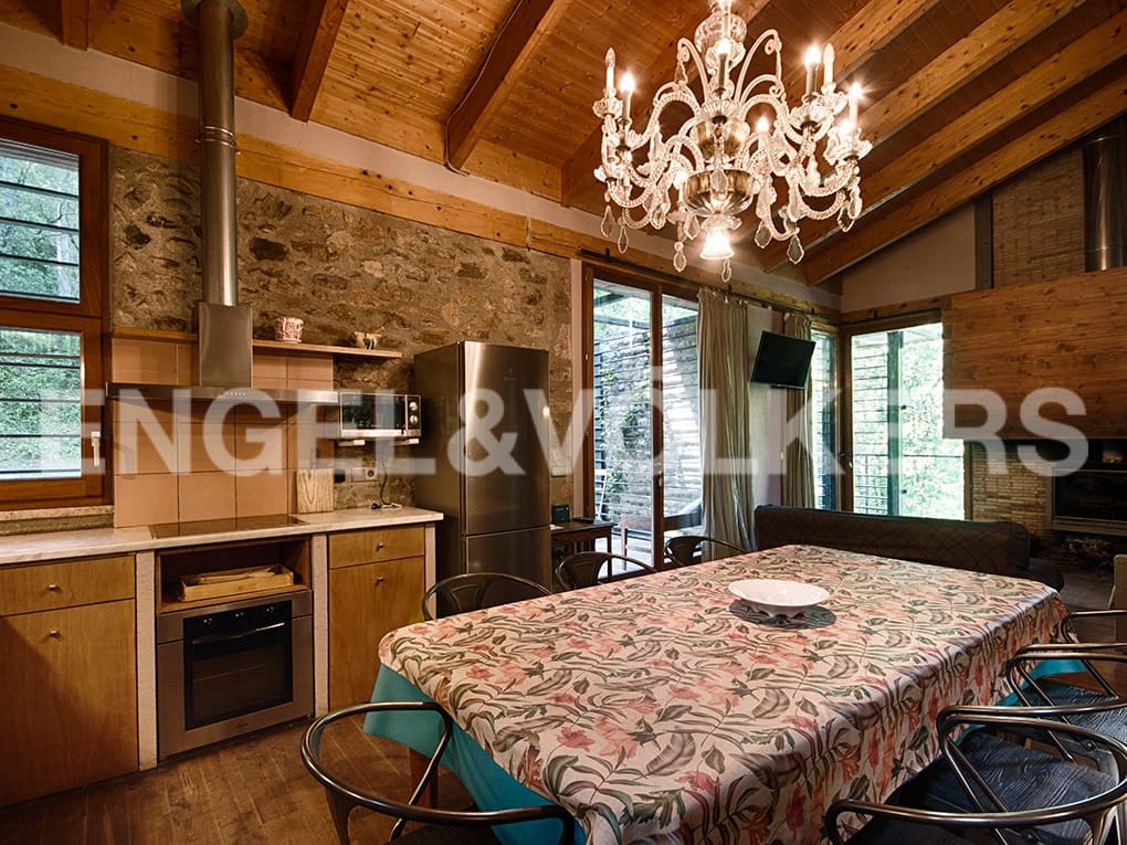 4 soveværelse Finca/Landehus til salg i Sant Llorenc de la Muga med garage - € 1.450.000 (Ref: 9005754)