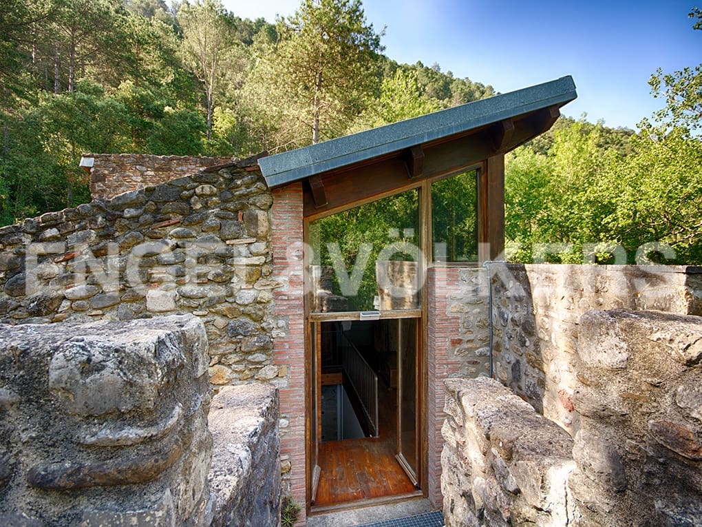 4 soveværelse Finca/Landehus til salg i Sant Llorenc de la Muga med garage - € 1.450.000 (Ref: 9005754)