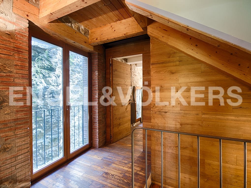 4 soveværelse Finca/Landehus til salg i Sant Llorenc de la Muga med garage - € 1.450.000 (Ref: 9005754)