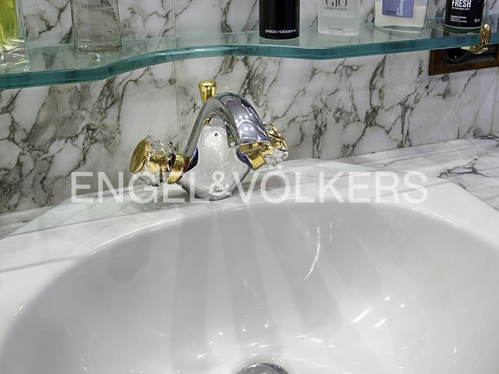 5 soveværelse Villa til salg i Empuriabrava med swimmingpool garage - € 4.990.000 (Ref: 9005755)