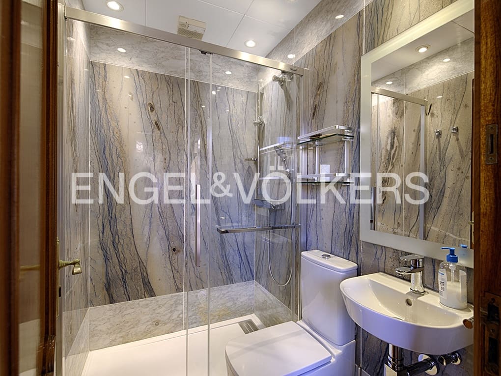 5 soveværelse Villa til salg i Empuriabrava med swimmingpool garage - € 4.990.000 (Ref: 9005755)