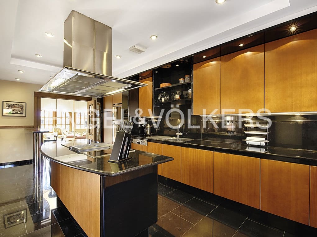 5 quarto Moradia para venda em Empuriabrava com piscina garagem - 3 995 000 € (Ref: 9005755)