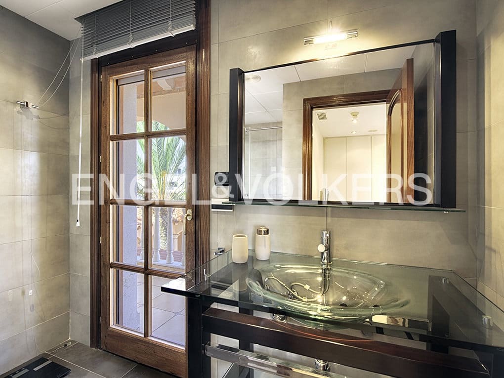 5 quarto Moradia para venda em Empuriabrava com piscina garagem - 3 995 000 € (Ref: 9005755)