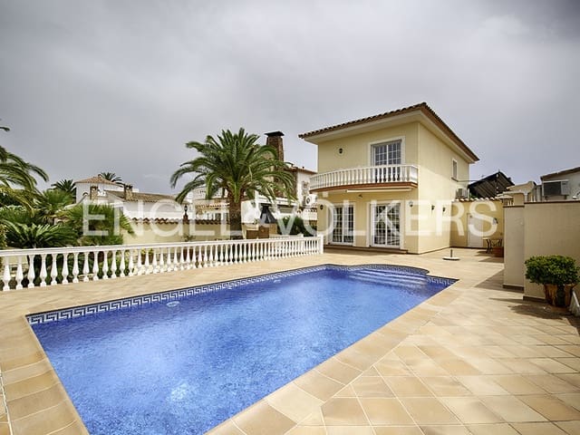 3 Zimmer Villa zu verkaufen in Empuriabrava, Castelló d'Empúries mit Pool Garage - 1.199.000 € (Ref: 9005757)