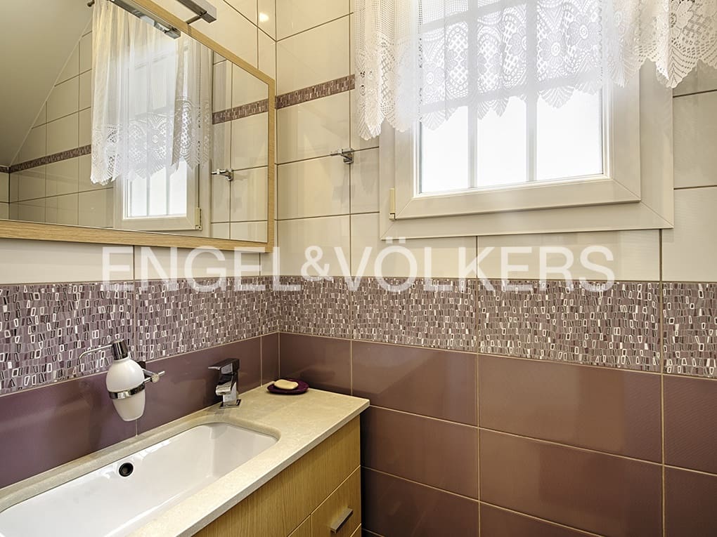 3 slaapkamer Villa te koop in Empuriabrava met zwembad garage - € 1.199.000 (Ref: 9005757)