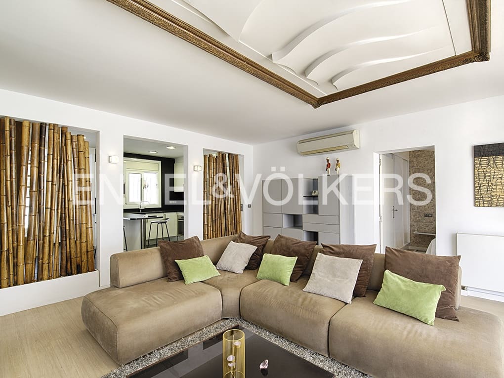 3 soveværelse Villa til salg i Empuriabrava med swimmingpool garage - € 1.150.000 (Ref: 9005758)