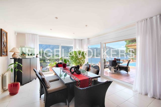 Chalet de 7 habitaciones en El Port de la Selva en venta con piscina garaje - 1.300.000 € (Ref: 9005760)