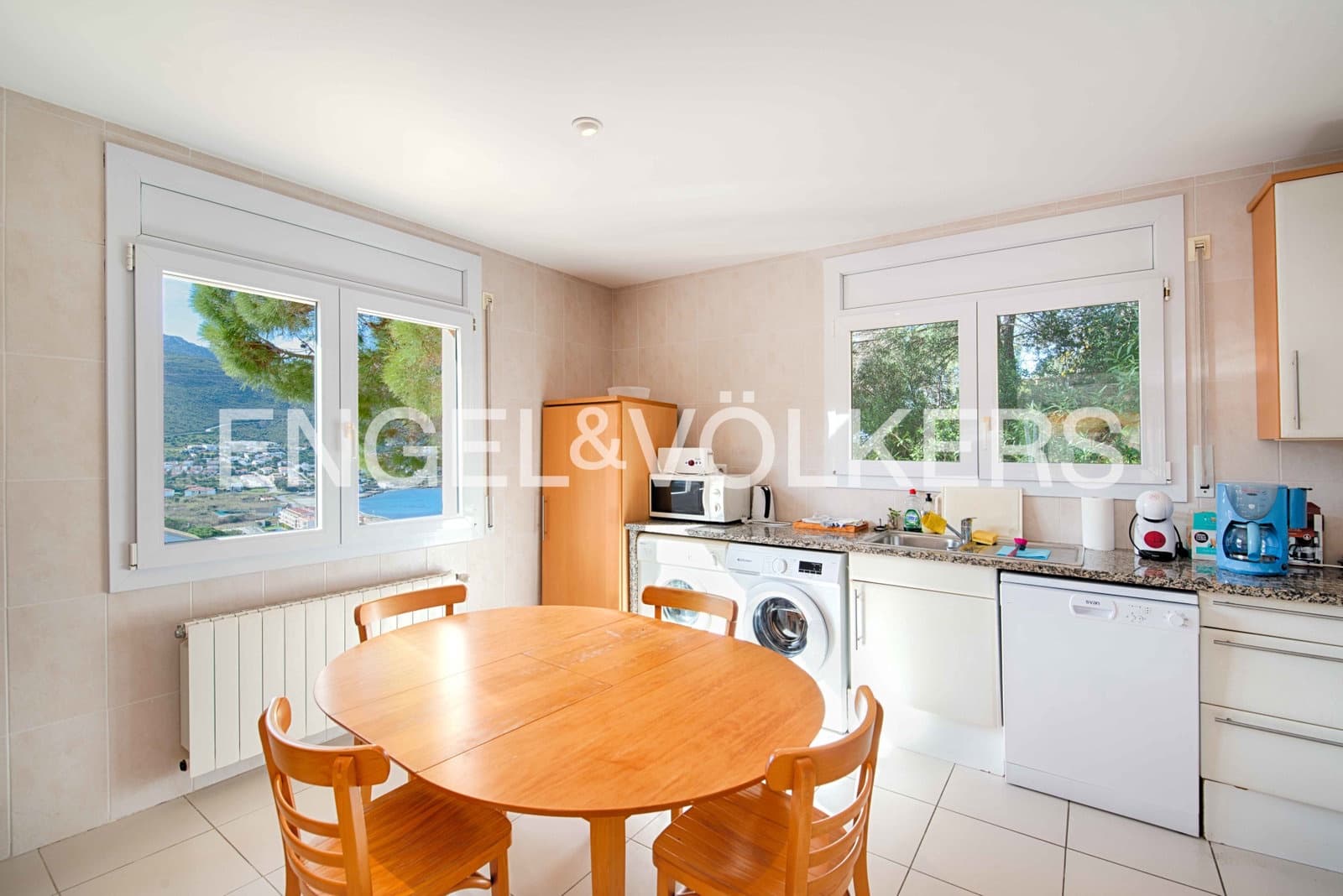 7 chambre Villa/Maison à vendre à El Port de la Selva avec piscine garage - 1 300 000 € (Ref: 9005760)