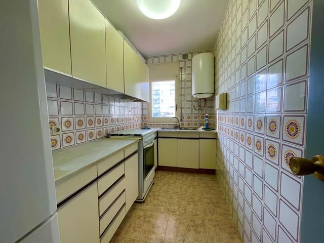 2 bedroom Apartment for sale in Roses with garage - € 235,000 (Ref: 9005761)