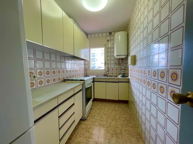 2 sovrum Lägenhet till salu i Roses med garage - 235 000 € (Ref: 9005761)