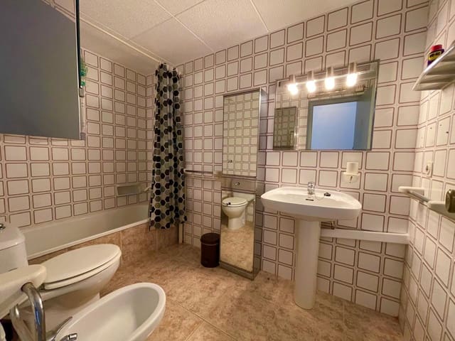 2 sovrum Lägenhet till salu i Roses med garage - 235 000 € (Ref: 9005761)