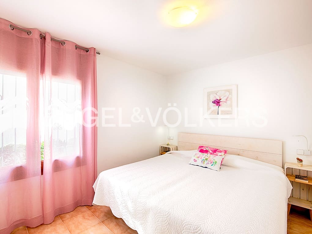 11 soveværelse Finca/Landehus til salg i Empuriabrava med garage - € 2.100.000 (Ref: 9005762)