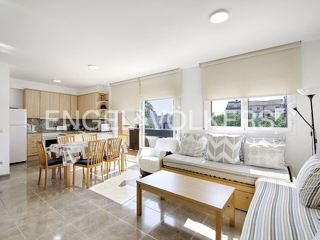 4 soveværelse Finca/Landehus til salg i Empuriabrava med garage - € 1.200.000 (Ref: 9005764)