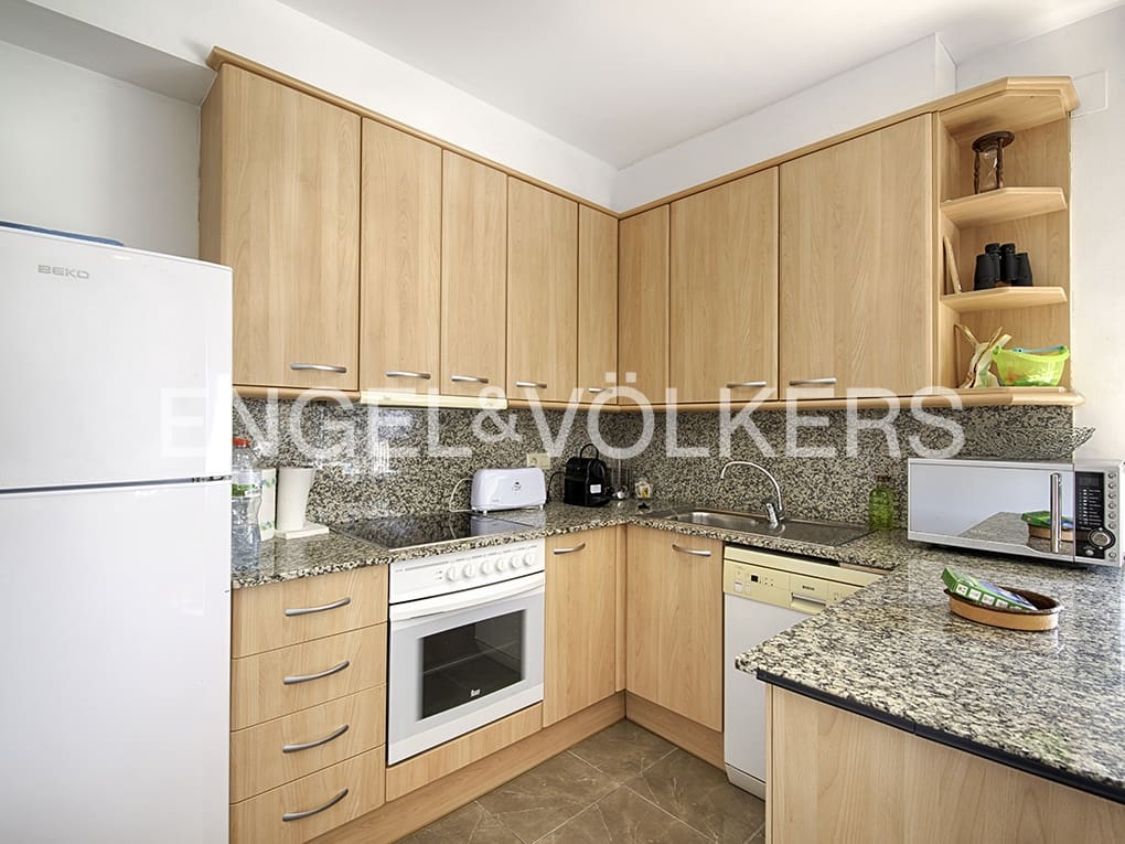 4 soveværelse Finca/Landehus til salg i Empuriabrava med garage - € 1.200.000 (Ref: 9005764)