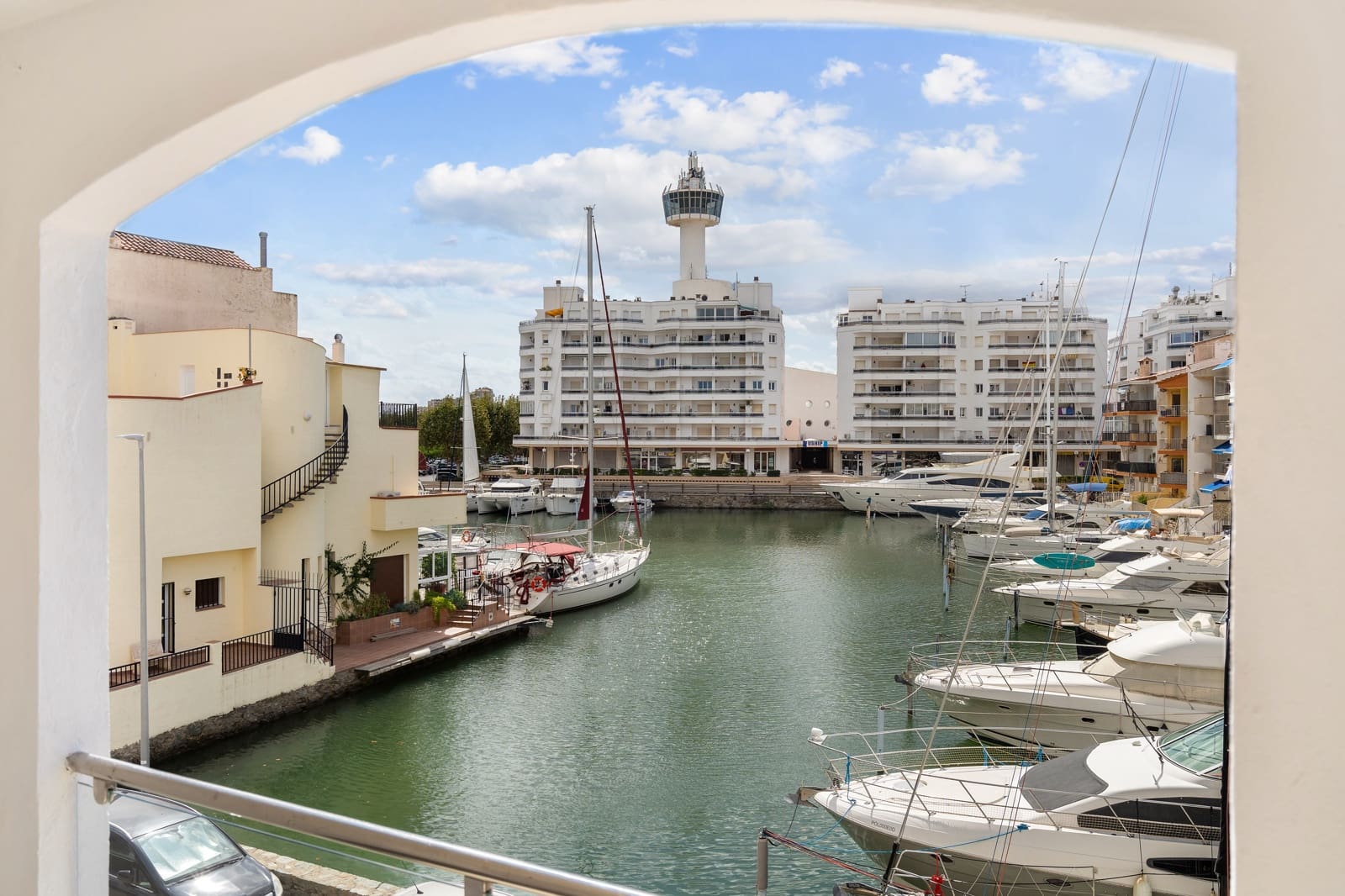 3 makuuhuone Rivitalo myytävänä paikassa Empuriabrava mukana 
autotalli - 639 000 € (Ref: 9005767)