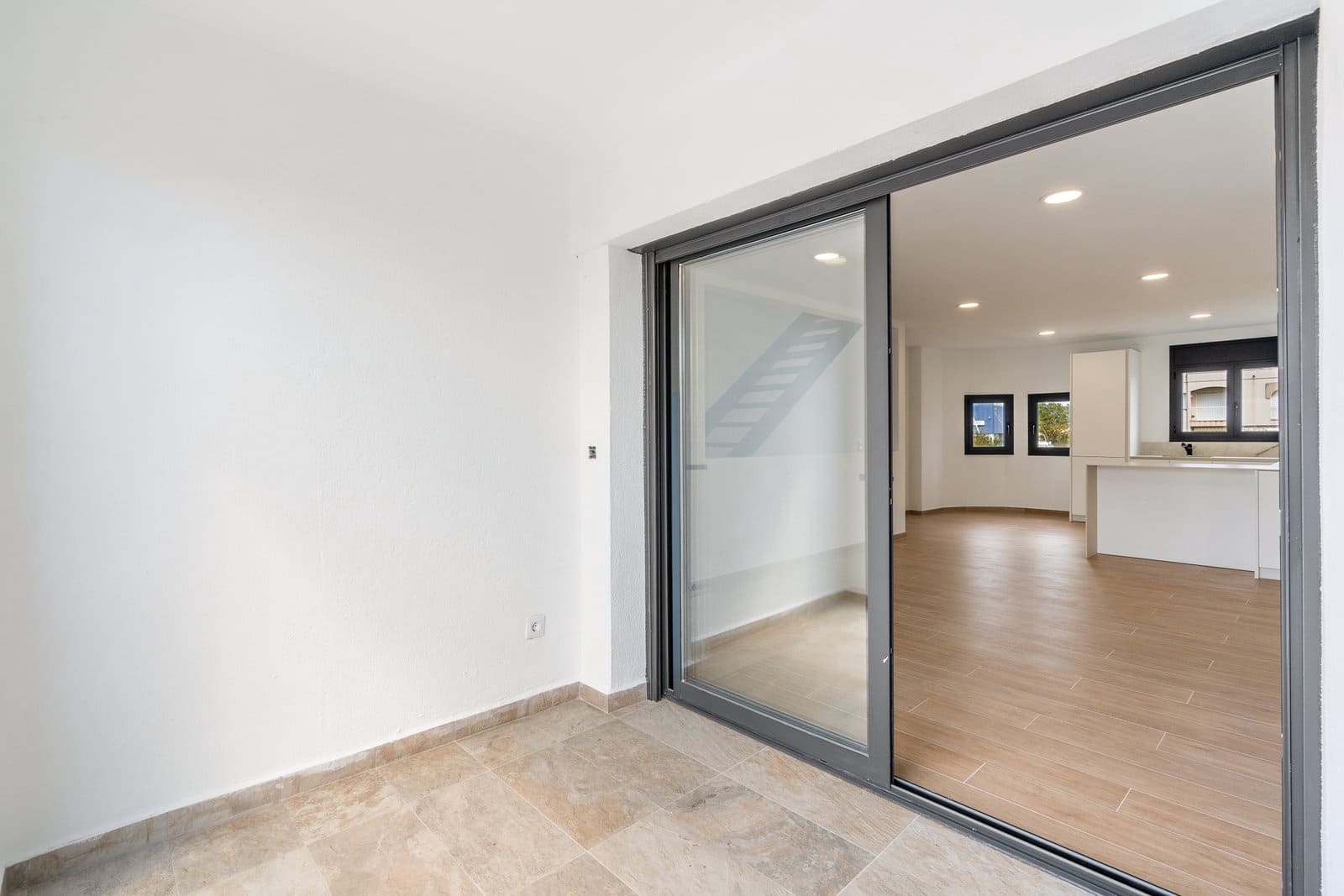 3 sovrum Radhus till salu i Empuriabrava med garage - 599 000 € (Ref: 9005767)