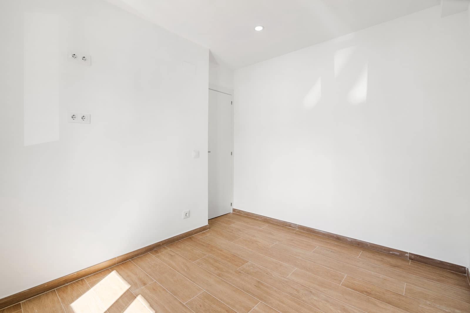 3 sovrum Radhus till salu i Empuriabrava med garage - 599 000 € (Ref: 9005767)