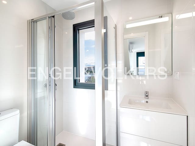 2 quarto Moradia em Banda para venda em Empuriabrava, Castelló d'Empúries com garagem - 299 000 € (Ref: 9005771)