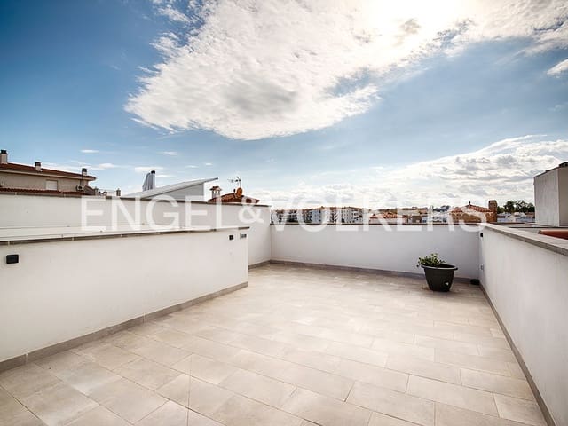 2 quarto Moradia em Banda para venda em Empuriabrava, Castelló d'Empúries com garagem - 299 000 € (Ref: 9005771)