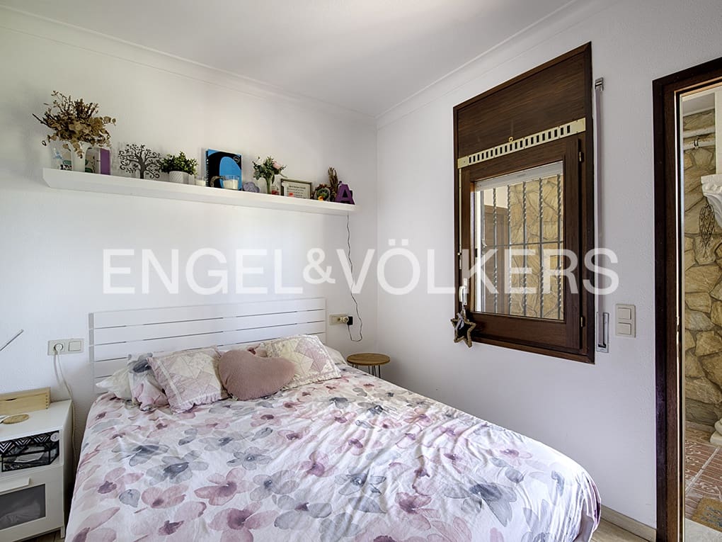 5 soveværelse Villa til salg i Empuriabrava med swimmingpool garage - € 2.250.000 (Ref: 9005774)