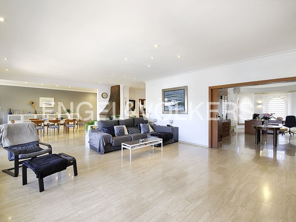 5 soveværelse Villa til salg i Empuriabrava med swimmingpool garage - € 2.250.000 (Ref: 9005774)