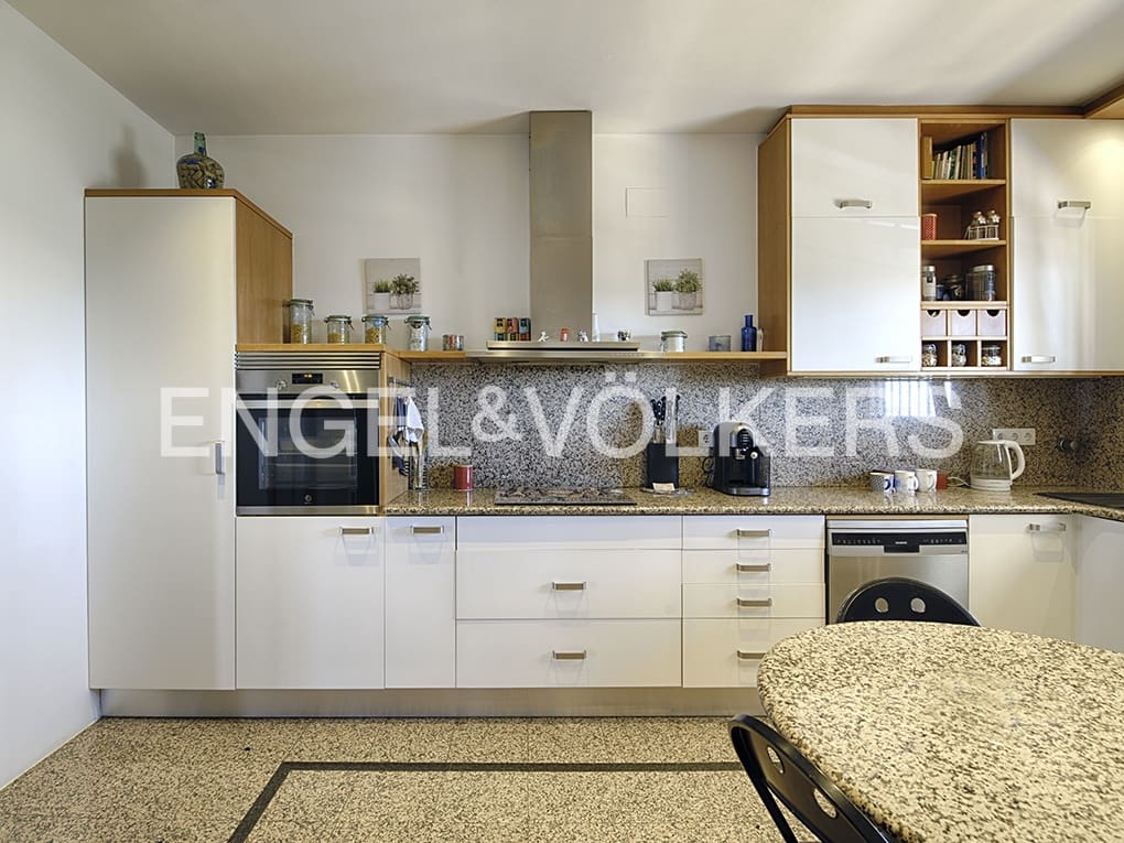 5 soveværelse Villa til salg i Empuriabrava med swimmingpool garage - € 2.250.000 (Ref: 9005774)