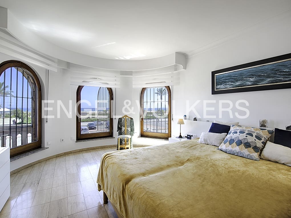 5 soveværelse Villa til salg i Empuriabrava med swimmingpool garage - € 2.250.000 (Ref: 9005774)