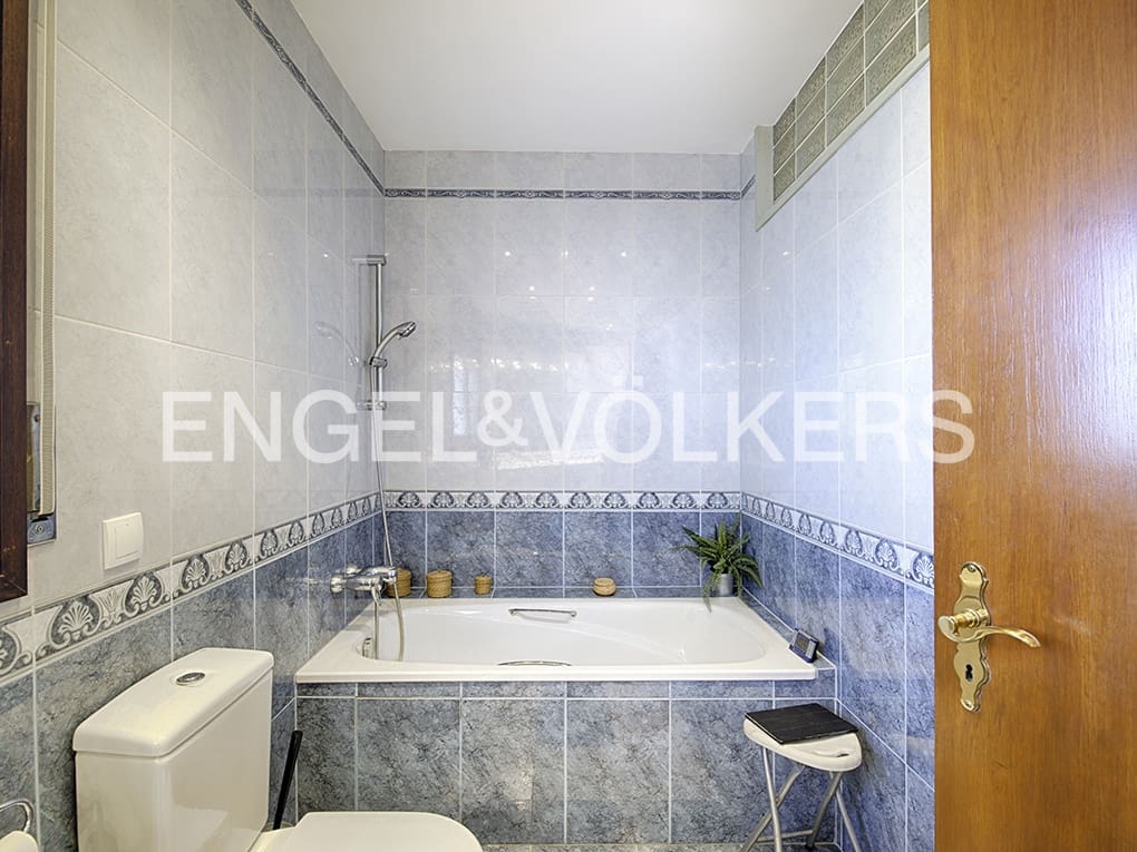 5 soveværelse Villa til salg i Empuriabrava med swimmingpool garage - € 2.250.000 (Ref: 9005774)