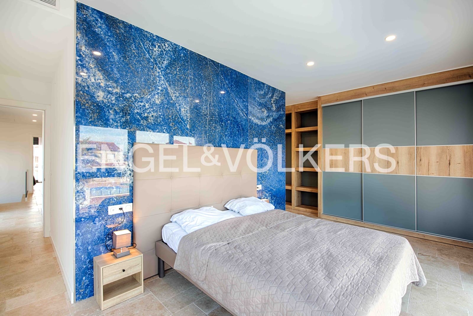 4 makuuhuone Huvila myytävänä paikassa Empuriabrava mukana uima-altaan 
autotalli - 1 300 000 € (Ref: 9005776)