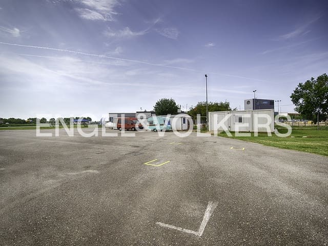 Erhverv til salg i Empuriabrava, Castelló d'Empúries med garage - € 430.000 (Ref: 9005782)