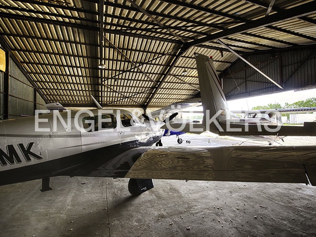 Kommersiell till salu i Empuriabrava med garage - 395 000 € (Ref: 9005782)