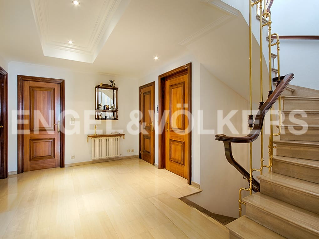 3 soveværelse Rækkehus til salg i Figueres med swimmingpool garage - € 1.200.000 (Ref: 9005783)