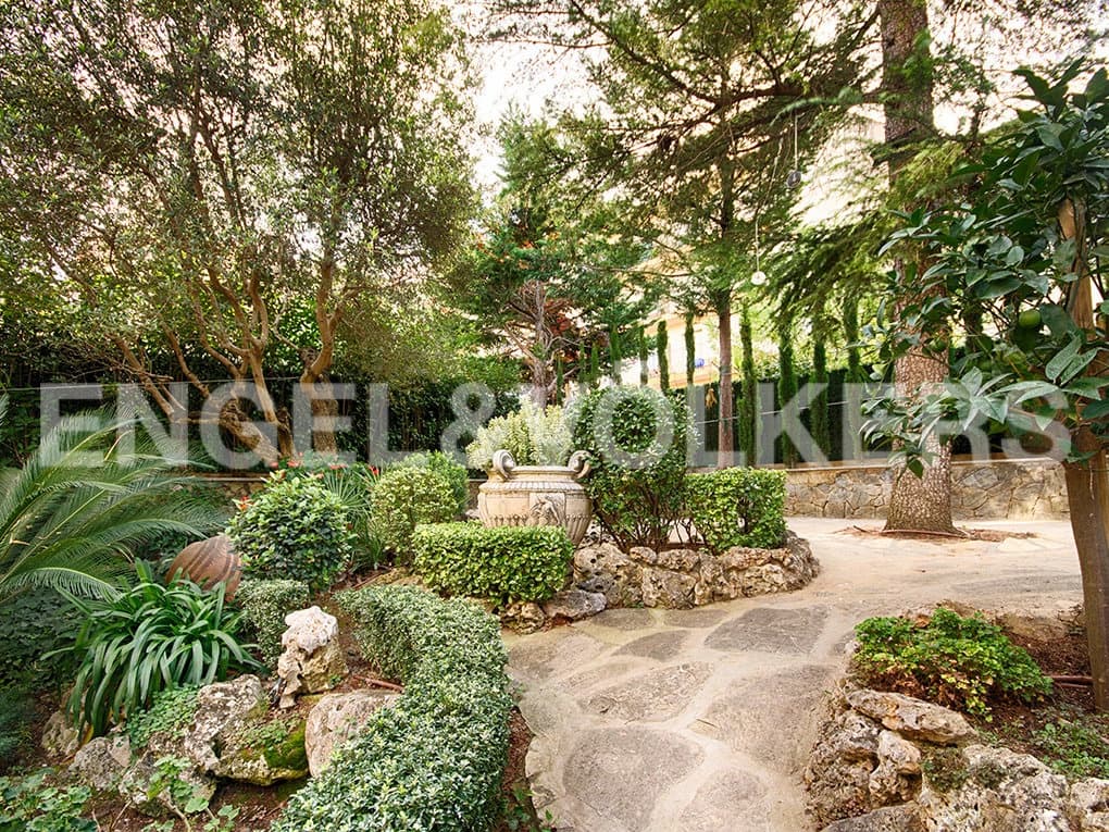 3 sovrum Radhus till salu i Figueres med pool garage - 1 200 000 € (Ref: 9005783)