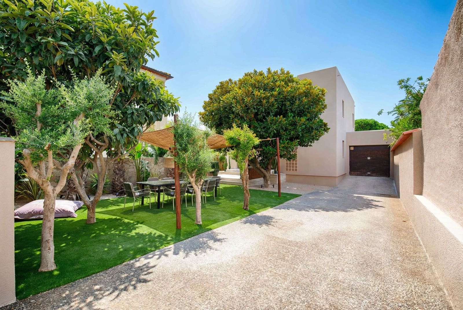 4 soverom Villa til salgs i Empuriabrava med svømmebasseng garasje - € 1 450 000 (Ref: 9005785)