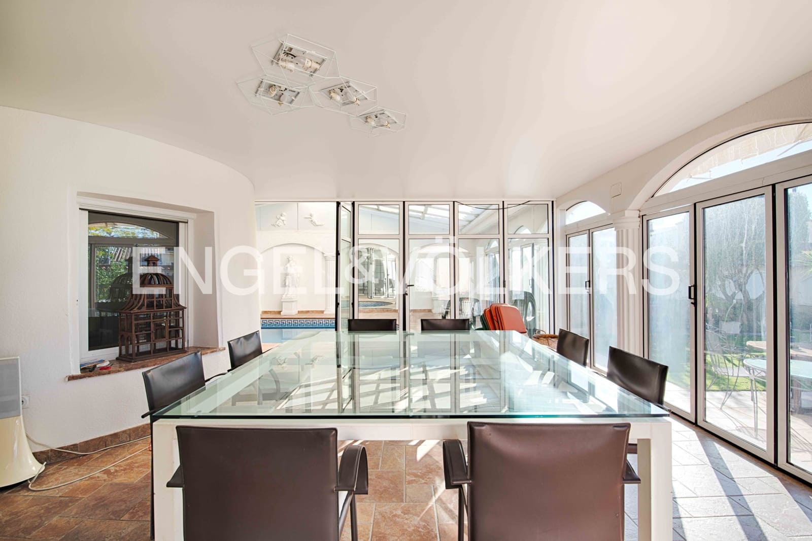 4 soveværelse Villa til salg i Empuriabrava med swimmingpool garage - € 670.000 (Ref: 9005787)