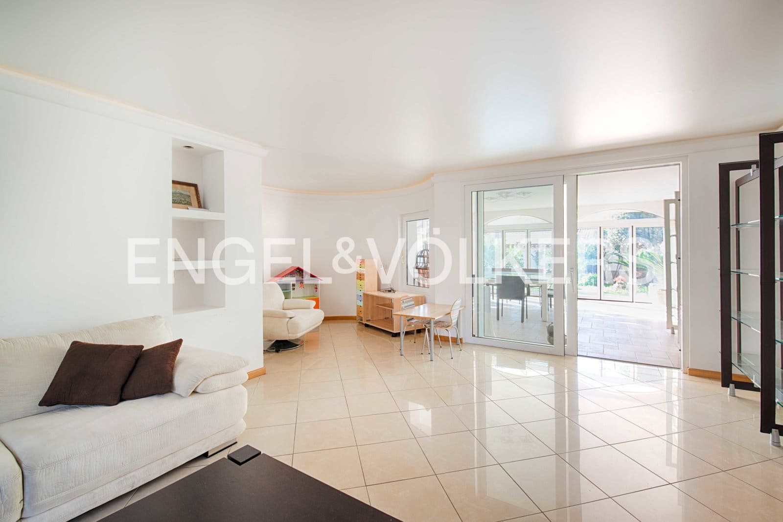 4 slaapkamer Villa te koop in Empuriabrava met zwembad garage - € 670.000 (Ref: 9005787)