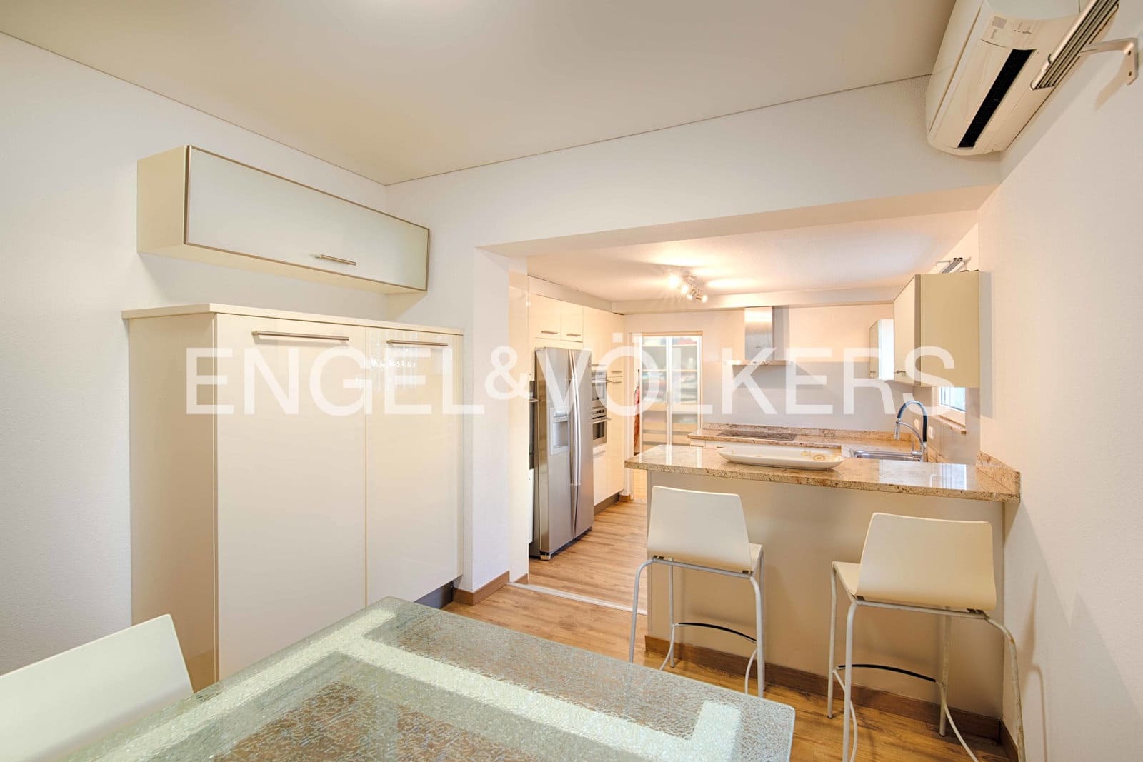 4 slaapkamer Villa te koop in Empuriabrava met zwembad garage - € 670.000 (Ref: 9005787)