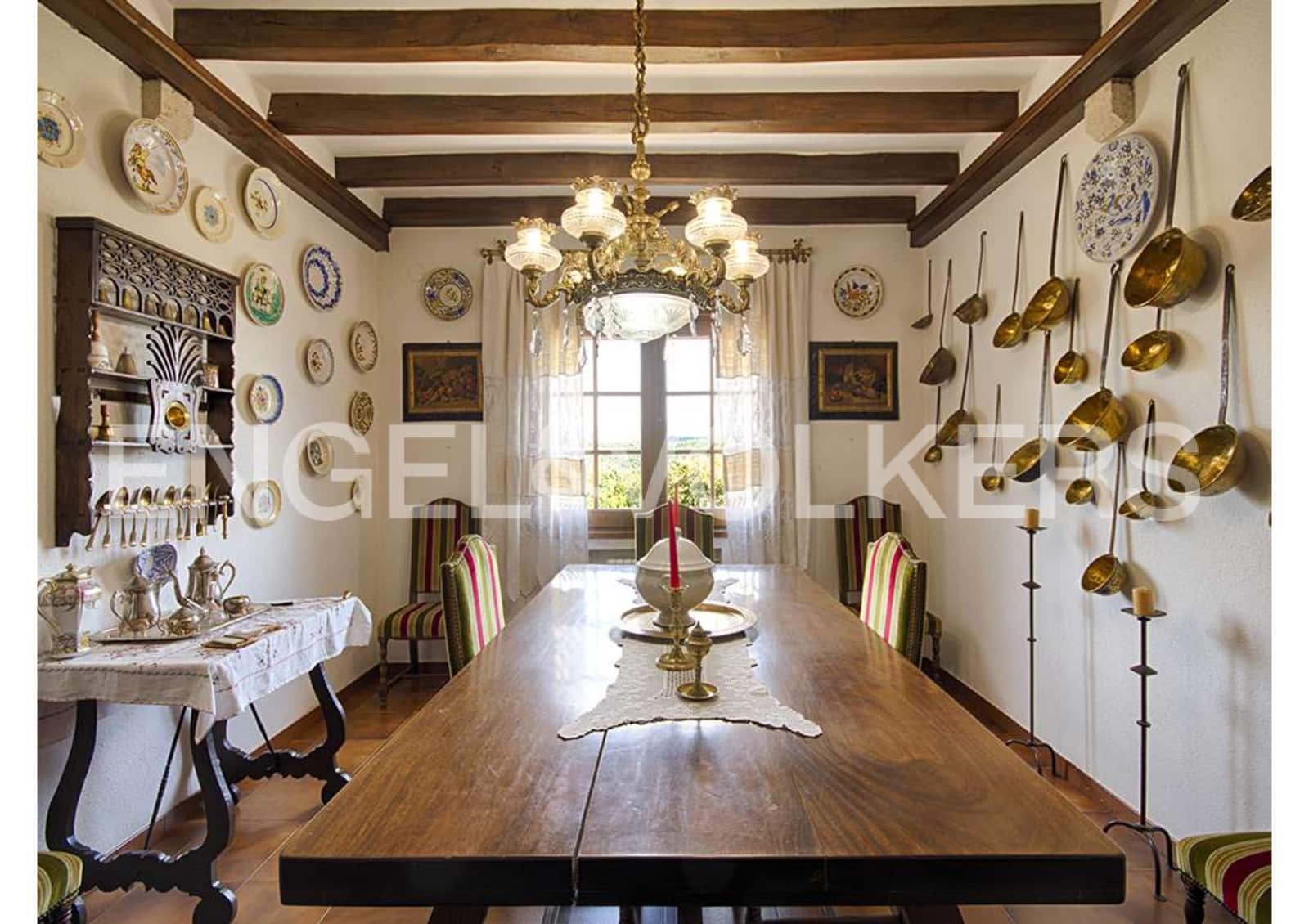 5 soveværelse Finca/Landehus til salg i Darnius med garage - € 895.000 (Ref: 9005790)