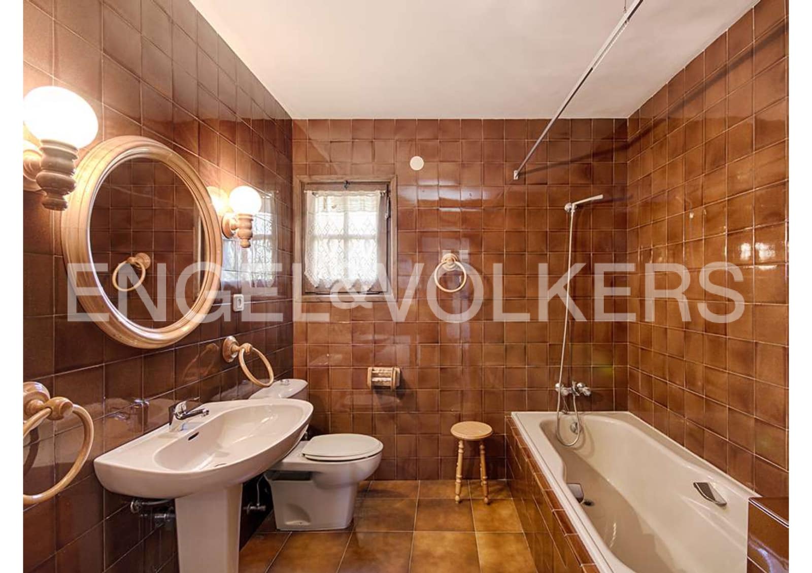 5 soveværelse Finca/Landehus til salg i Darnius med garage - € 895.000 (Ref: 9005790)