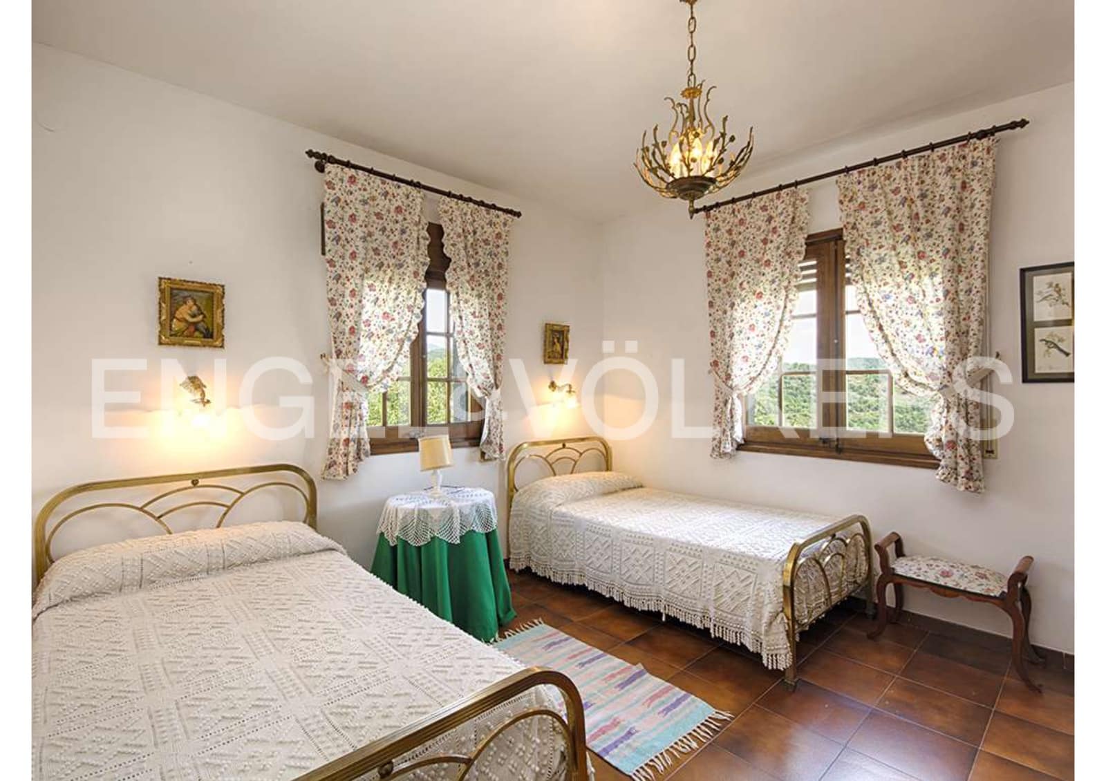 5 soveværelse Finca/Landehus til salg i Darnius med garage - € 895.000 (Ref: 9005790)