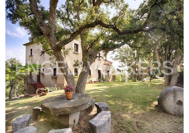 5 sovrum Finca/Hus på landet till salu i Darnius med garage - 895 000 € (Ref: 9005790)