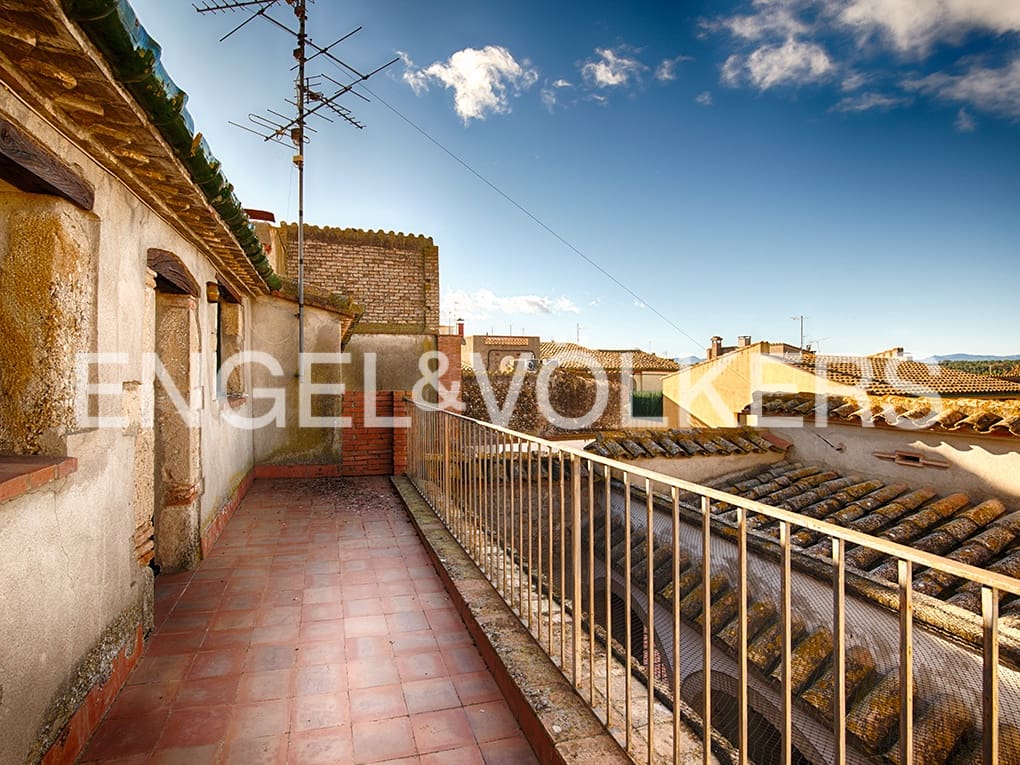 10 soveværelse Byhus til salg i Navata med garage - € 650.000 (Ref: 9005791)