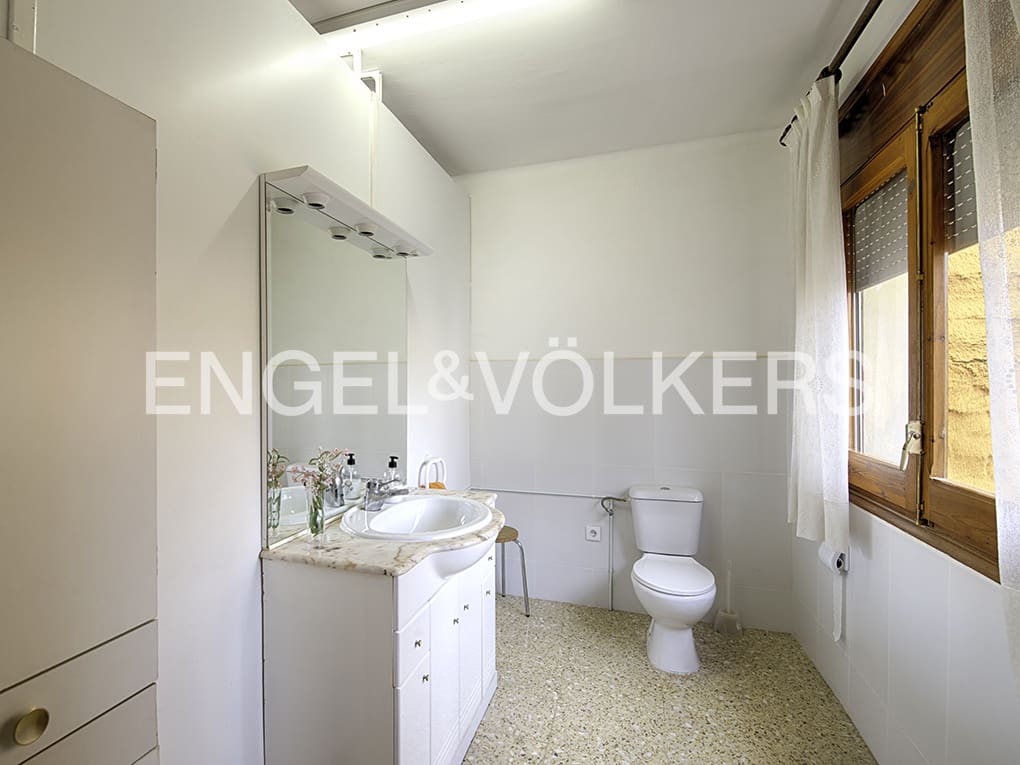 3 soveværelse Erhverv til salg i Vilamalla med garage - € 550.000 (Ref: 9005792)