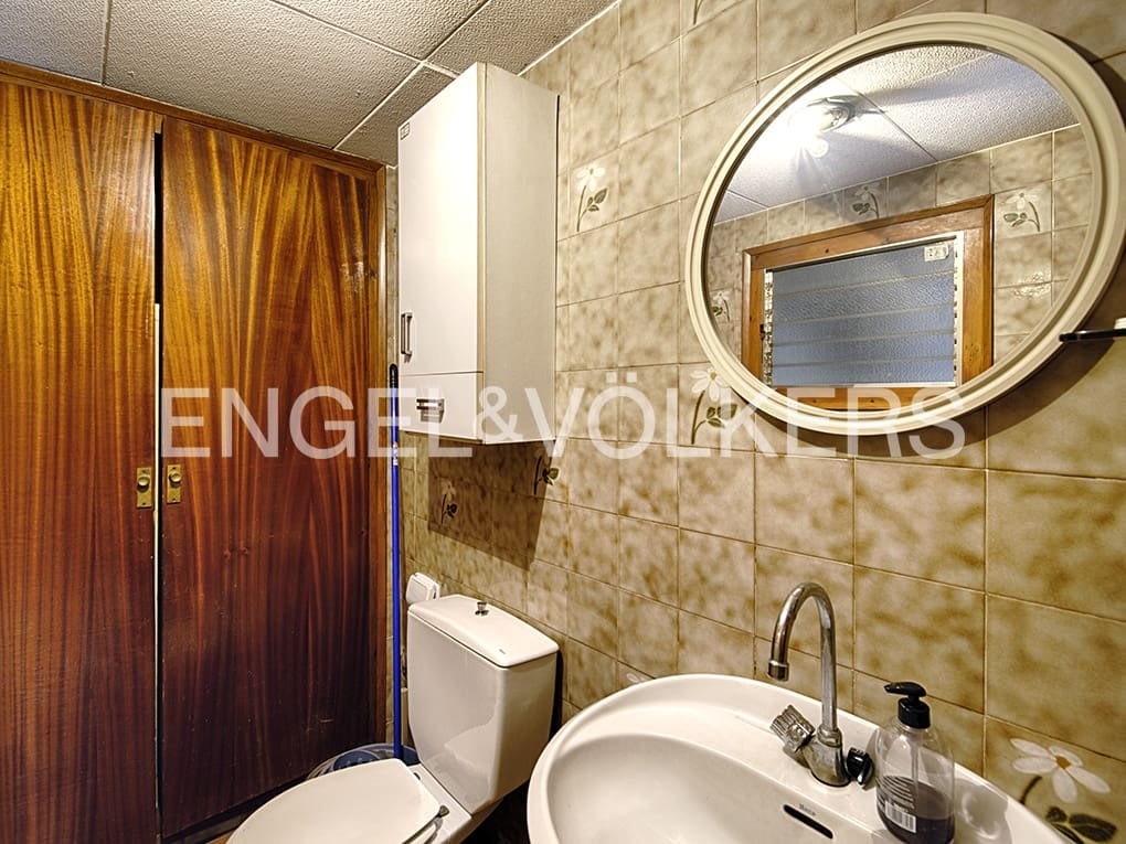 3 soveværelse Erhverv til salg i Vilamalla med garage - € 550.000 (Ref: 9005792)