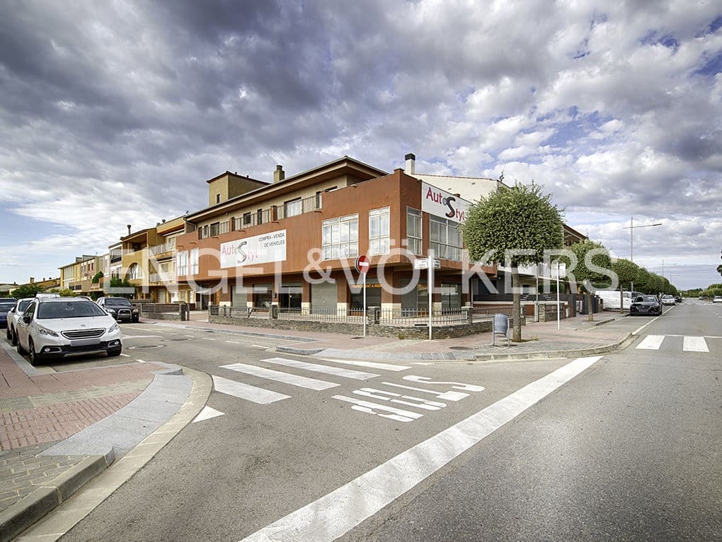 3 quarto Comercial para venda em Vilamalla com garagem - 550 000 € (Ref: 9005792)
