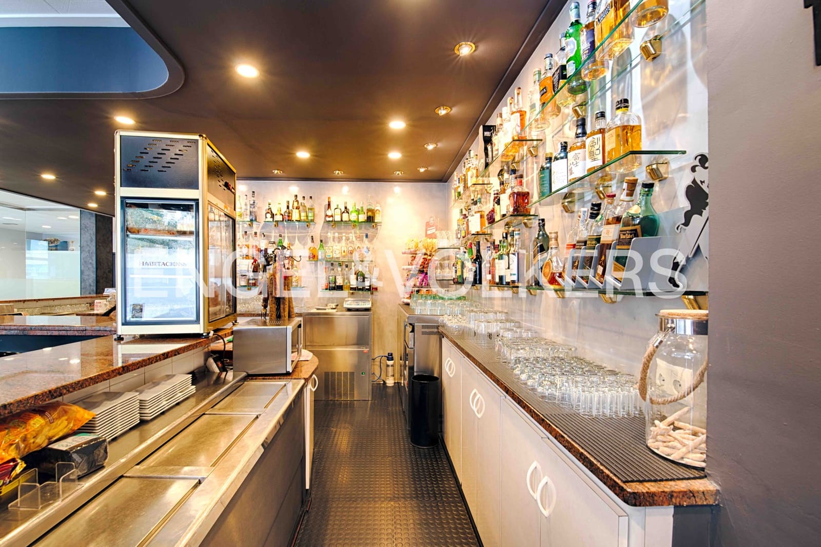 9 soveværelse Erhverv til salg i Llanca - € 750.000 (Ref: 9005796)