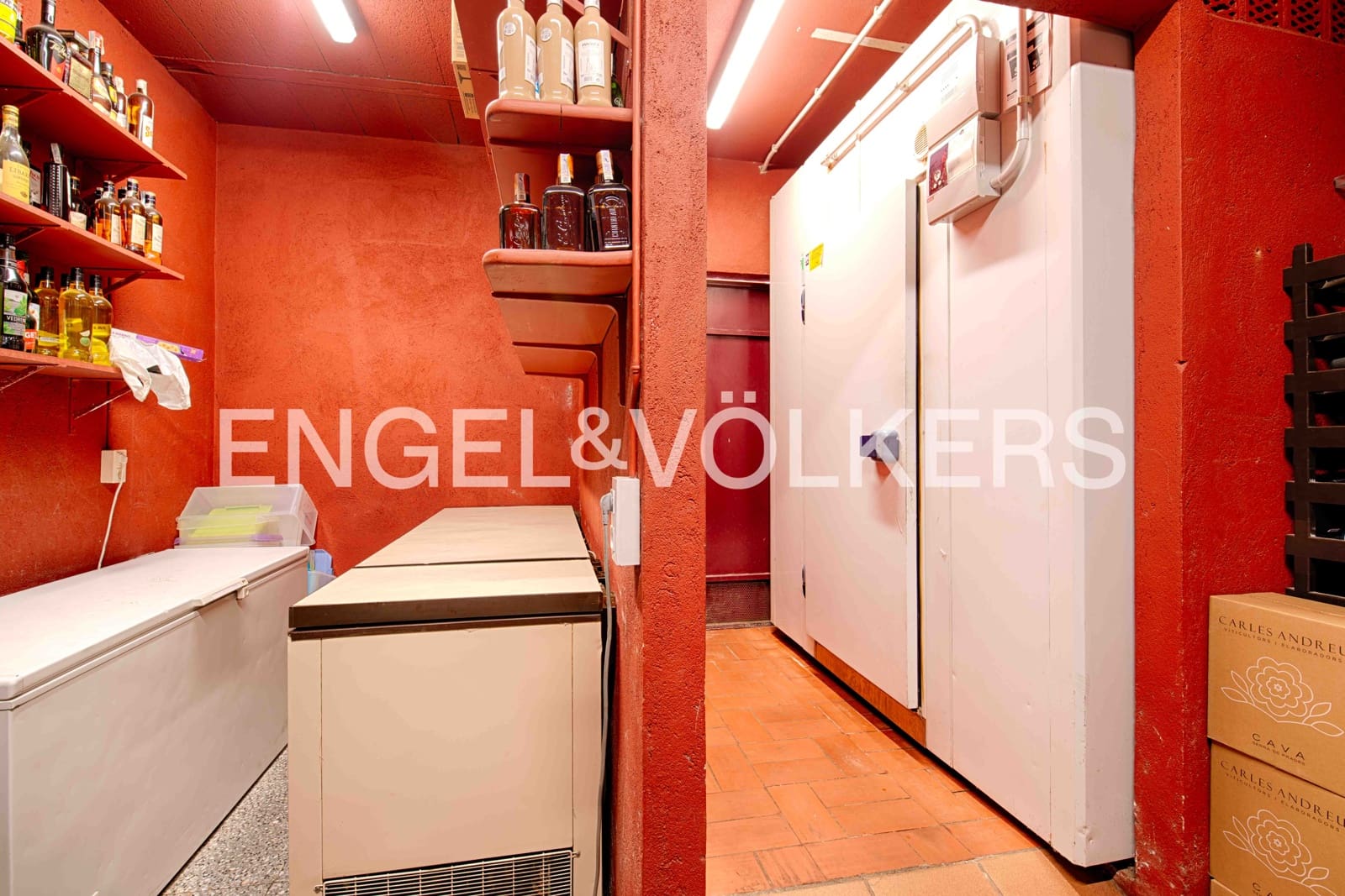 9 soveværelse Erhverv til salg i Llanca - € 750.000 (Ref: 9005796)