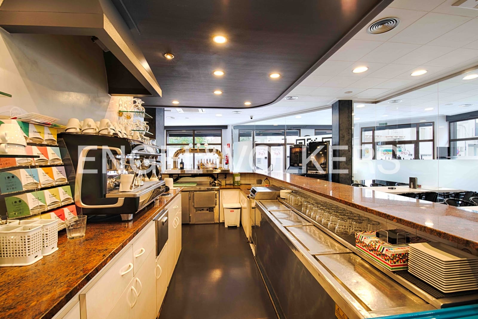 9 soveværelse Erhverv til salg i Llanca - € 750.000 (Ref: 9005796)